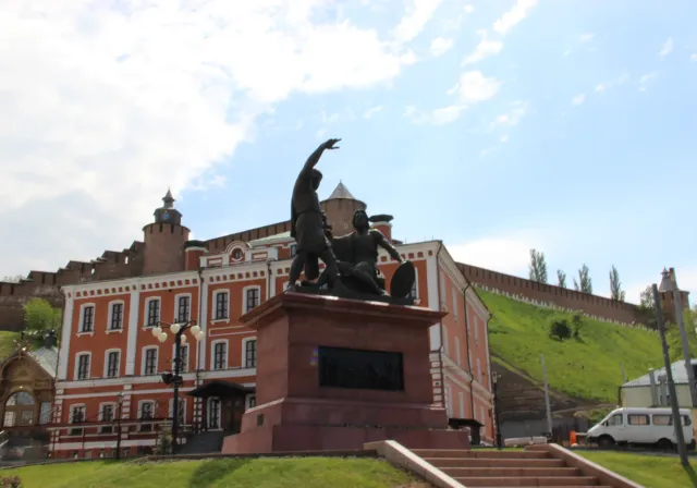 Сердце Нижнего Новгорода: Рождественская улица и тайны старого города