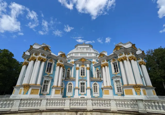 Автобусная экскурсия в Царское село: Янтарная комната, Екатерининский дворец и парк