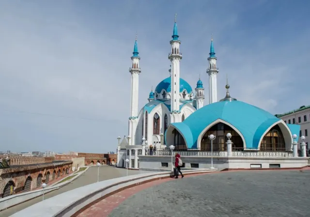 Обзорная экскурсия по Казани на автобусе: открыть тайны древнего города
