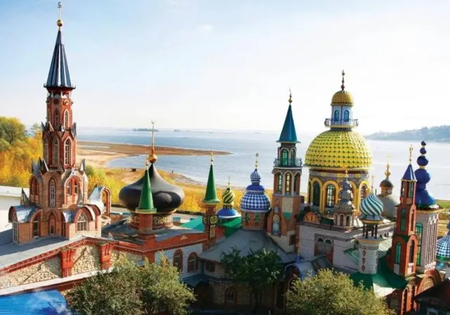 Остров - град Свияжск: экскурсия из Казани
