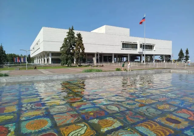 Экскурсия по историческому центру Ульяновска: четыре века Волжского Венца