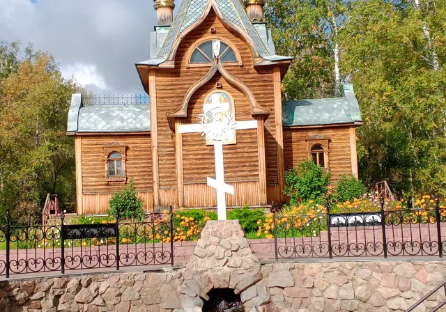 Три чуда Ачаира: 33 купола, горячий источник и возрождение веры
