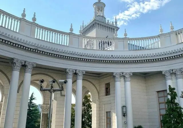 Свой человек в Сочи