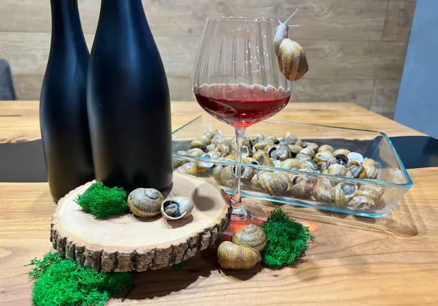 Экскурсия из Адлера и Сириуса к мастеру виноделия: откройте для себя мир вкусов